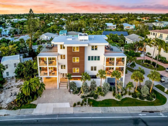 The Upper Deck in Siesta Key — фото 3