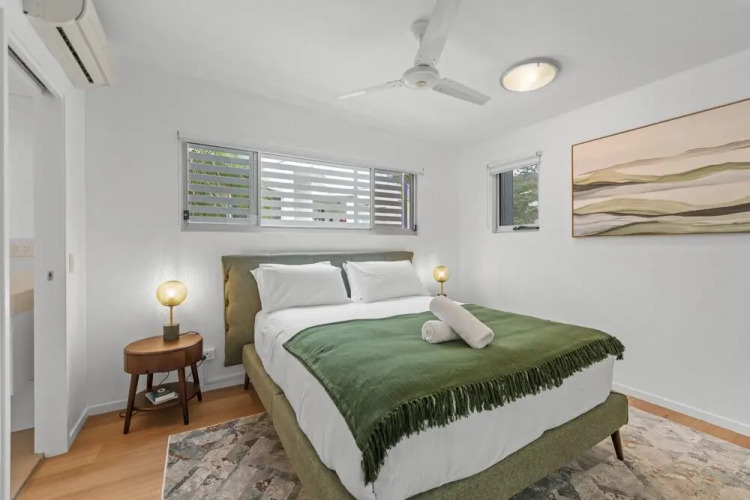 2-bed Getaway With Shared Pool & BBQ Access — фото 3