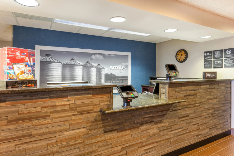 Hampton Inn - Cedar Rapids — фото 2