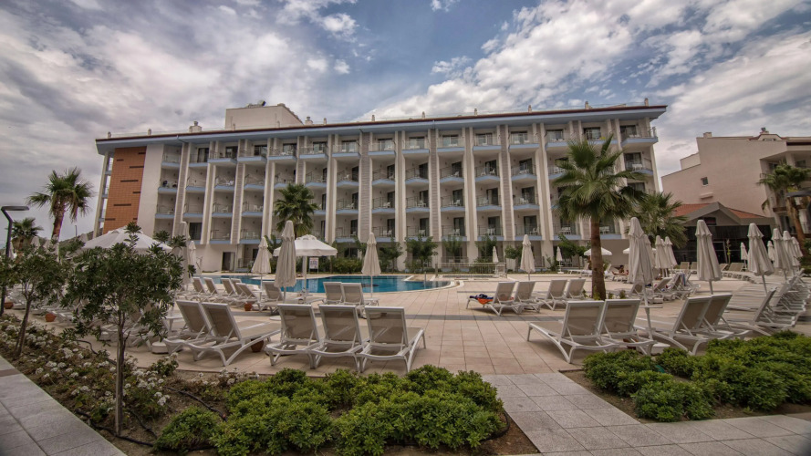 Ramada Hotel & Suites by Wyndham Kusadasi