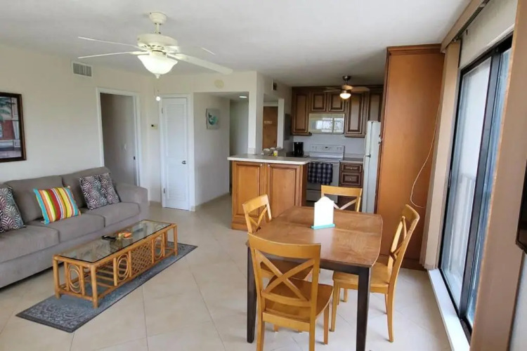 2BR with Private Beach Access — фото 3