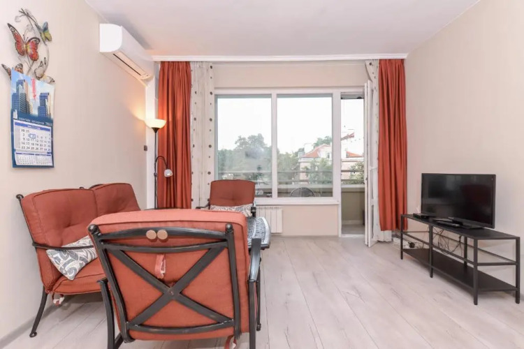Visit Sofia | Macedonia Square Central Apartment — фото 4