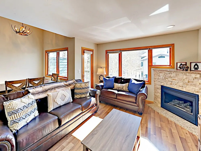 217 Avon - 3 Br Duplex — фото 3