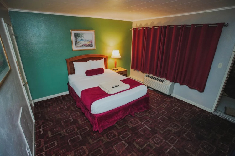 Falls View Inn — фото 4