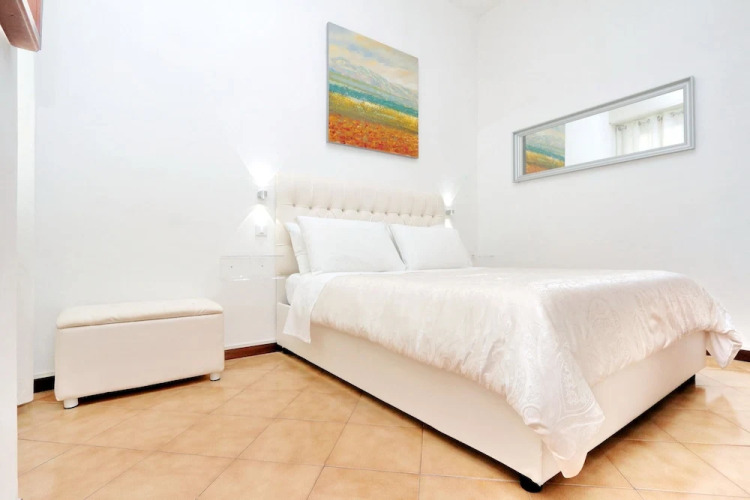 Chic Modern Apartment — фото 3