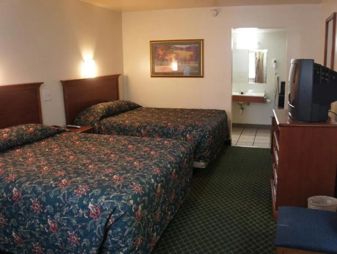 Best Interstate Inn — фото 3
