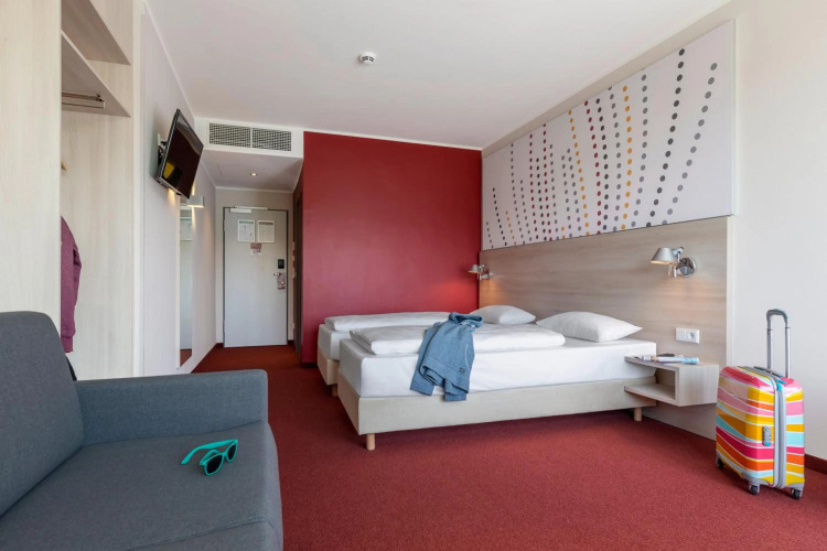 Serways Hotel Remscheid — фото 2