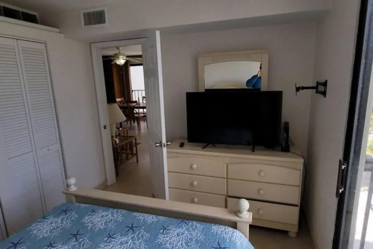 2BR with Private Beach Access — фото 2