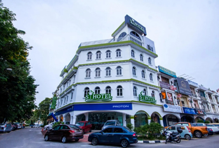 S Hotel