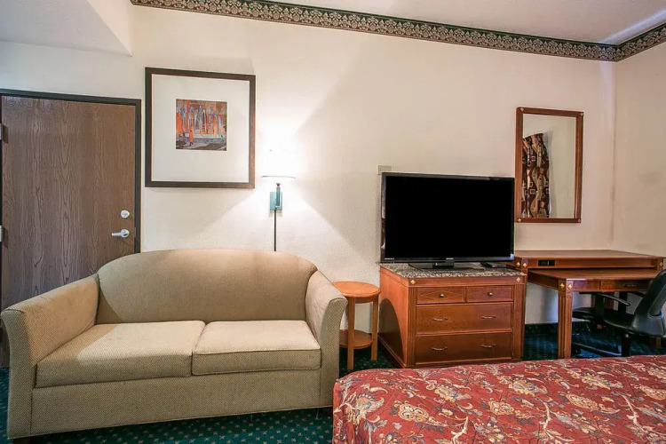 Rodeway Inn & Suites — фото 3