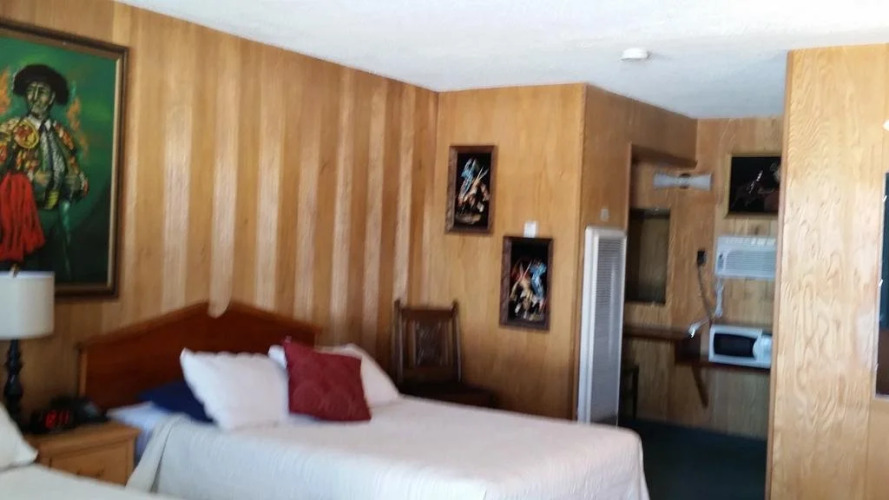 Raton Pass Motor Inn — фото 4