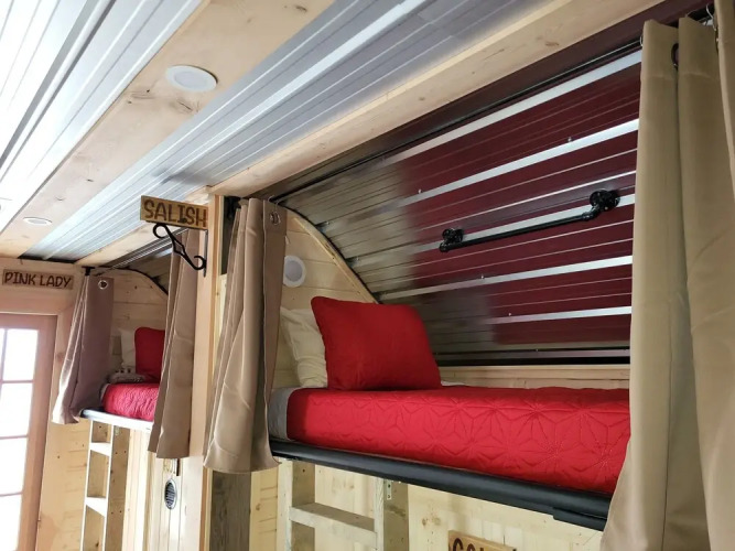 The Orchard Hostel Private Bunks — фото 4