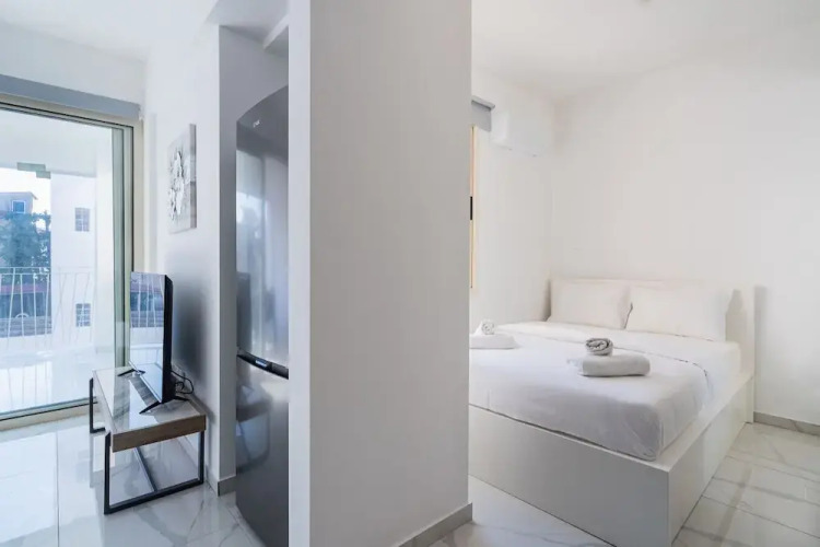 Marble - Studio & Balcony in Larnaca — фото 3