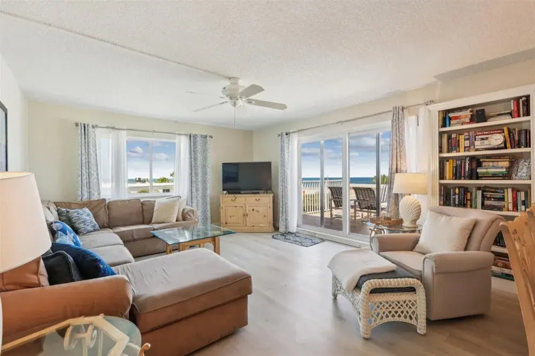 Oceanfront 3BR Condo: Gated, Breathtaking View — фото 5