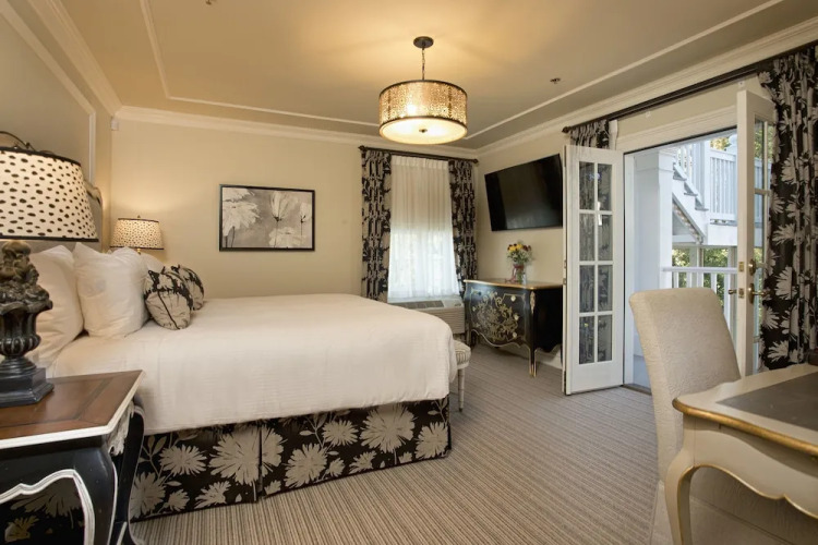 Old Town Bluffton Inn — фото 2
