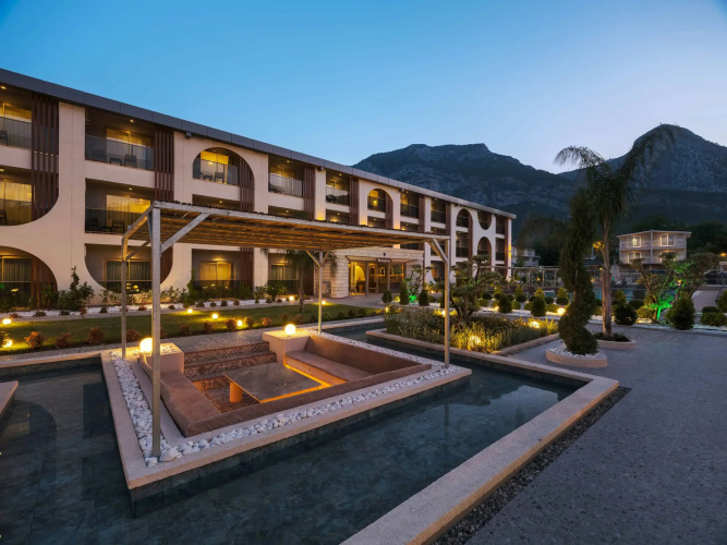Monk Resort Hotel — фото 4