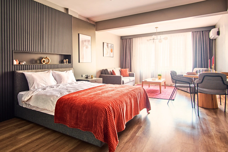 Отель TAKS-INN Suites
