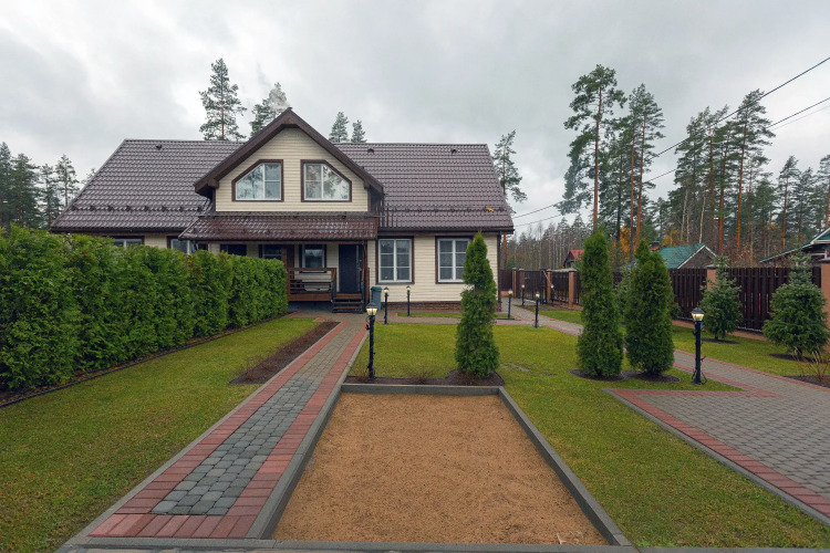 Частный дом WhiteyHouse половина 2