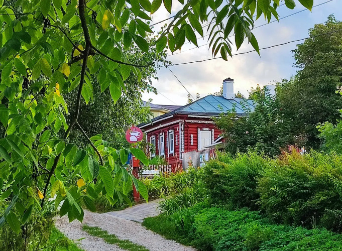 Тарусские Страницы