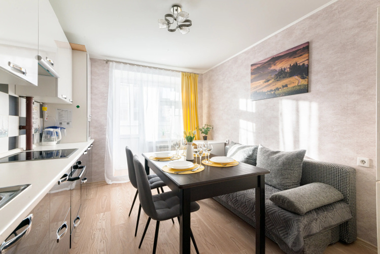 Фотография номера квартиры Квартира 1-к у залива на Маркова 8/2 от RentAp, 4 сп.места
