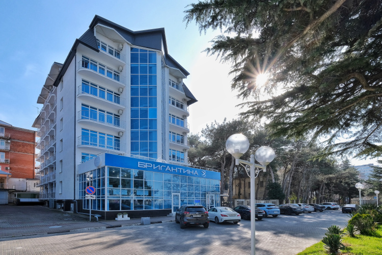 Отель Бригантина