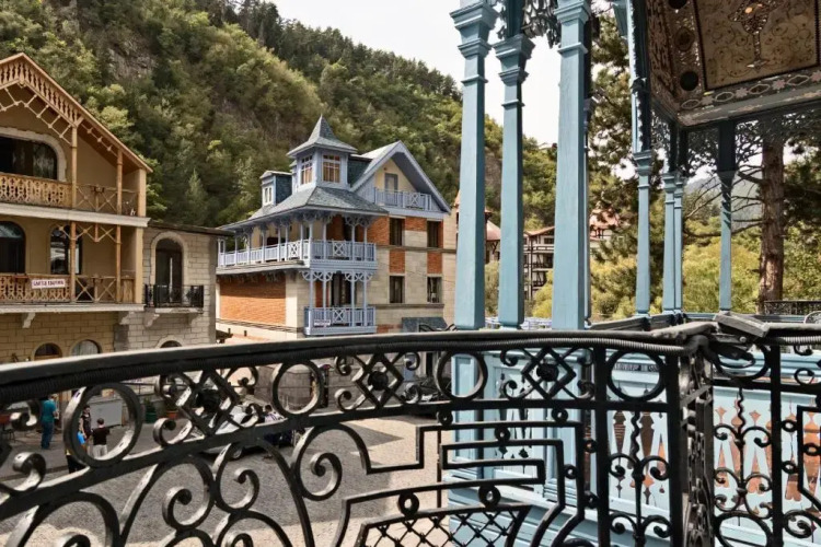 Фотография номера гостиницы Golden Tulip Borjomi