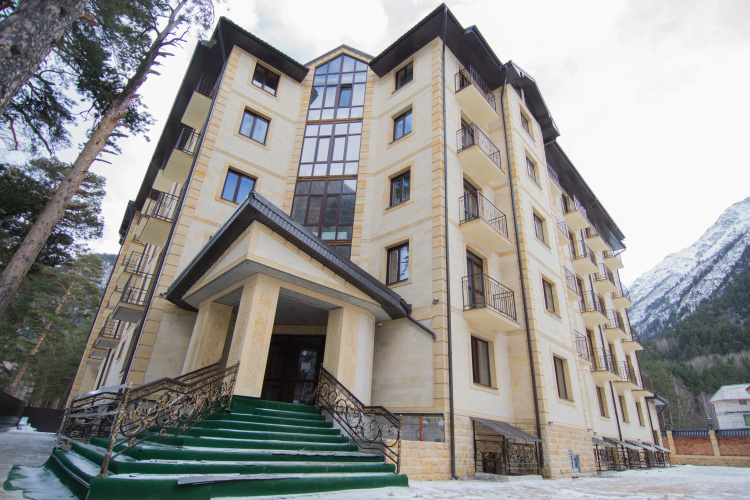 Отель Эльбрус Плаза (Elbrus Plaza)