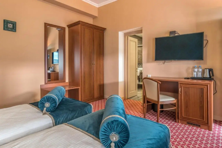 Фотография номера гостиницы Golden Tulip Borjomi