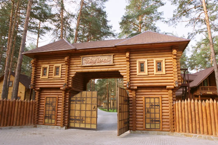 Отель Велес