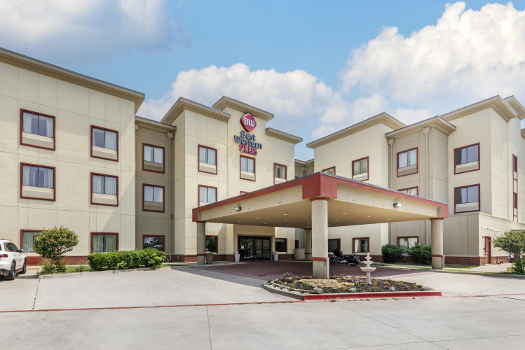 Best Western Plus Texoma Hotel & Suites