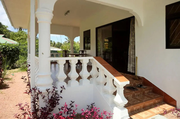 Coco Bay Guest House — фото 2